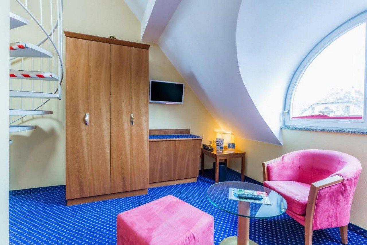 Esslingen am Neckar Hotel Am Schillerpark מראה חיצוני תמונה
