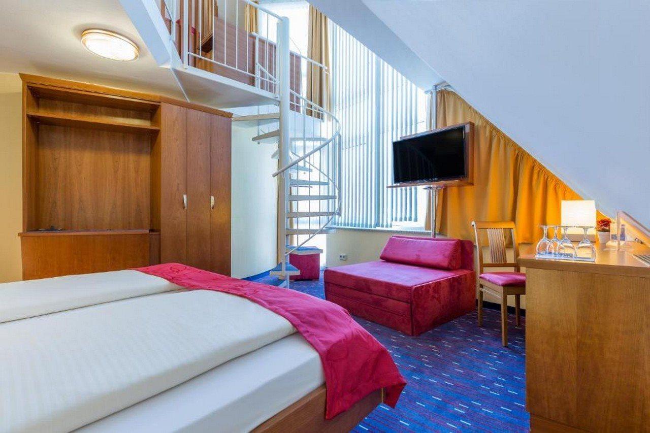Esslingen am Neckar Hotel Am Schillerpark מראה חיצוני תמונה