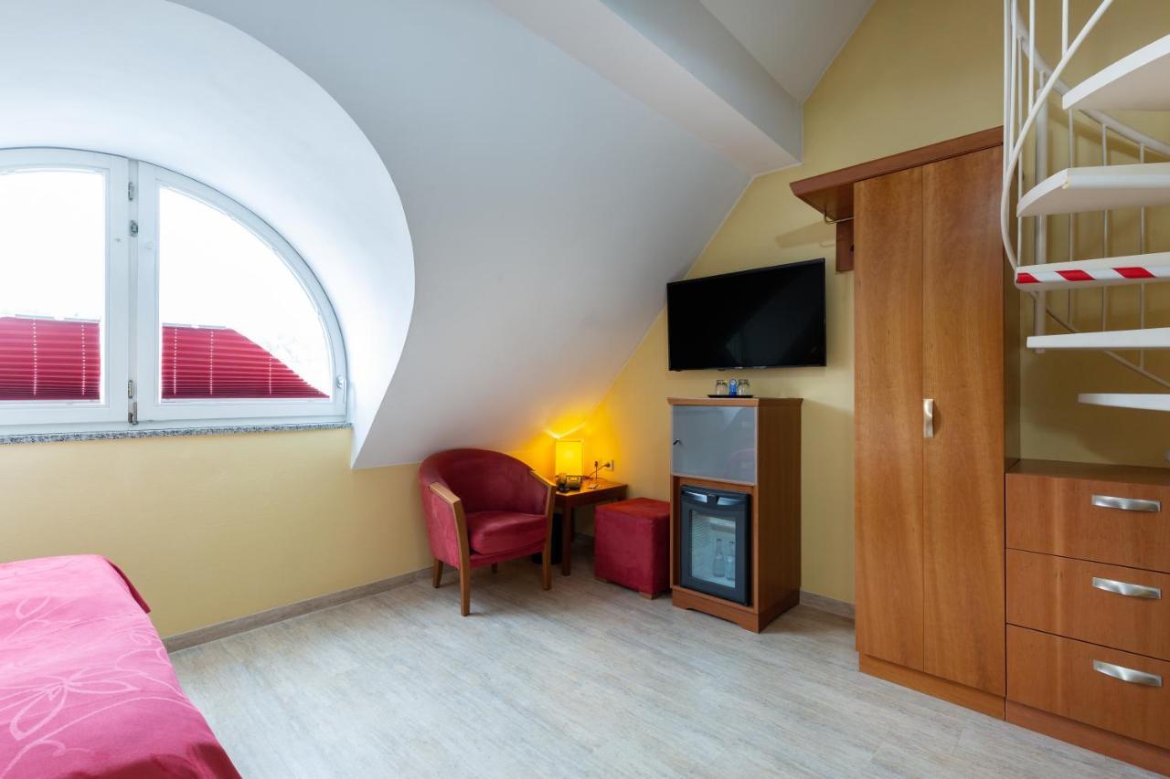 Esslingen am Neckar Hotel Am Schillerpark מראה חיצוני תמונה