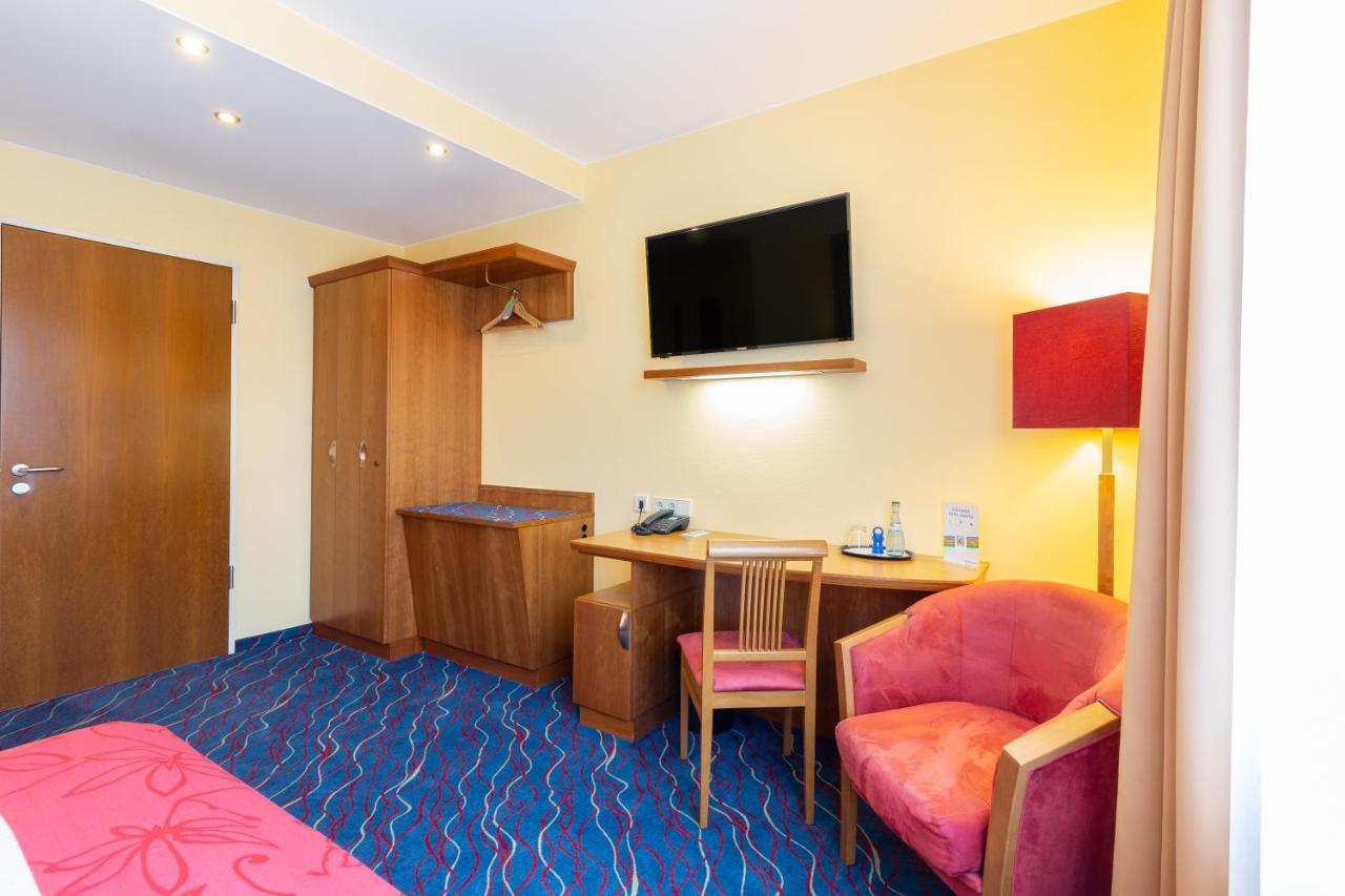 Esslingen am Neckar Hotel Am Schillerpark מראה חיצוני תמונה