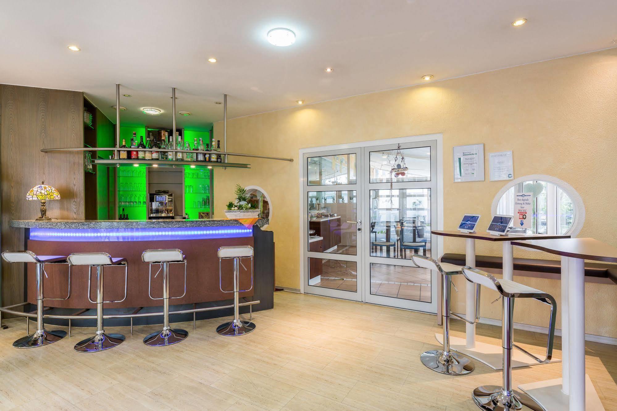 Esslingen am Neckar Hotel Am Schillerpark מראה חיצוני תמונה